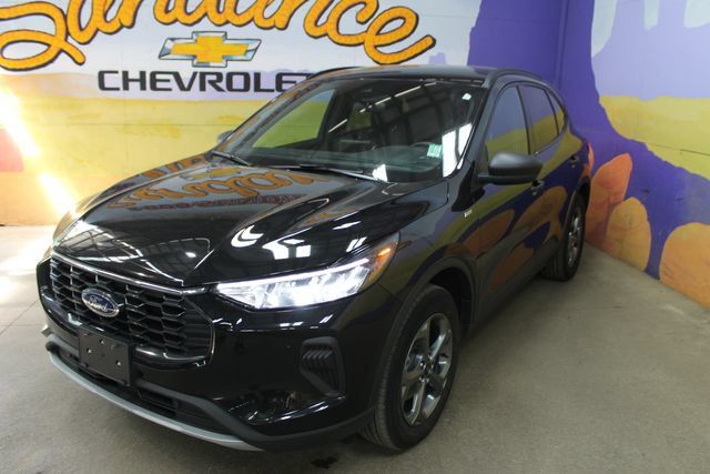 Used 2025 Ford Escape ST-Line AWD/4WD image 4