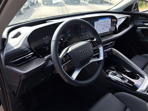 New 2025 Audi Q5 Premium Plus image 7