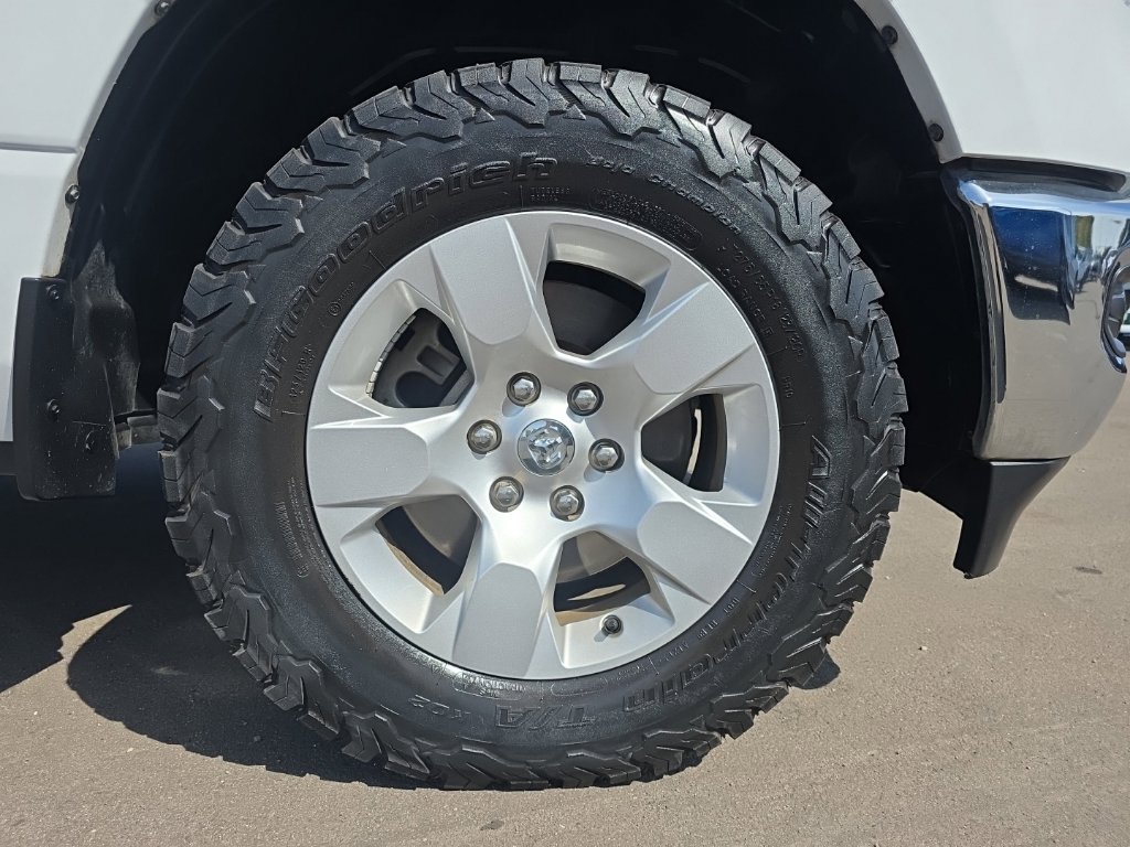 Used 2022 RAM 1500 Big Horn AWD/4WD image 9
