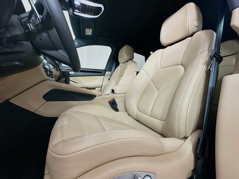 New 2026 Porsche Macan S image 5