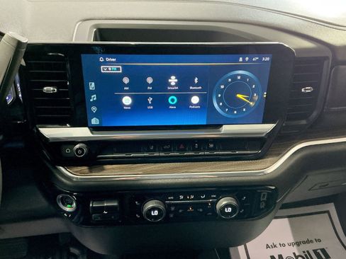 Used 2024 Chevrolet Silverado 3500 LT image 26