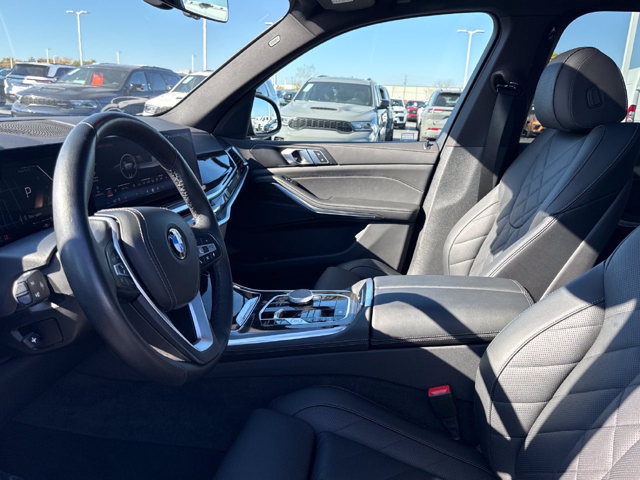 Used 2025 BMW X5 xDrive40i AWD/4WD image 12