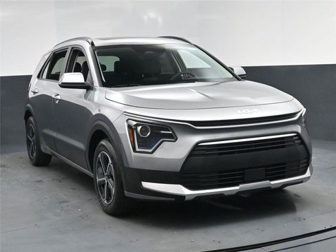 New 2026 Kia Niro EX image 16