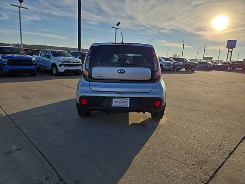 Used 2018 Kia Soul image 5