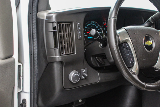 Used 2019 Chevrolet Express 3500 w/ Driver Convenience Package RWD image 21
