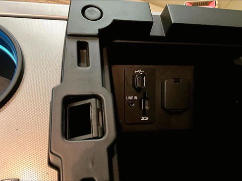 Used 2015 Ford Expedition EL XLT w/ Equipment Group 202A image 33