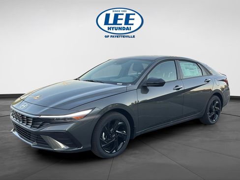 New 2026 Hyundai Elantra Sport FWD image 7