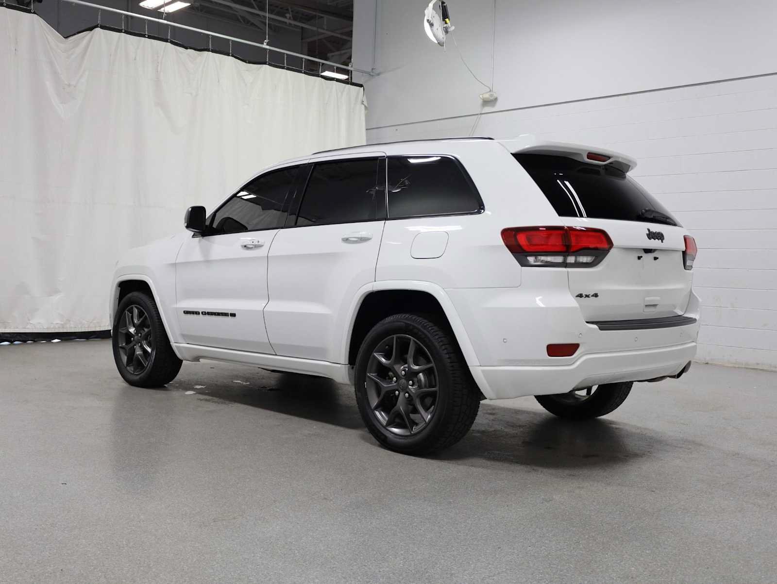 Used 2021 Jeep Grand Cherokee Limited w/ Quick Order Package 28K 80th AWD/4WD image 3