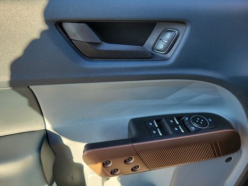 Used 2023 Ford Maverick Lariat w/ Lariat Luxury Package image 15