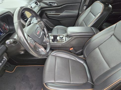 Used 2022 GMC Acadia AT4 w/ Technology Package image 15