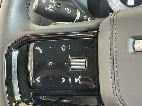 Used 2024 Land Rover Range Rover Velar S AWD/4WD image 26