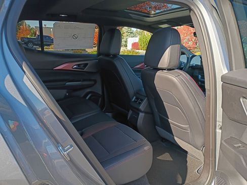 New 2026 Chevrolet Equinox EV RS image 24