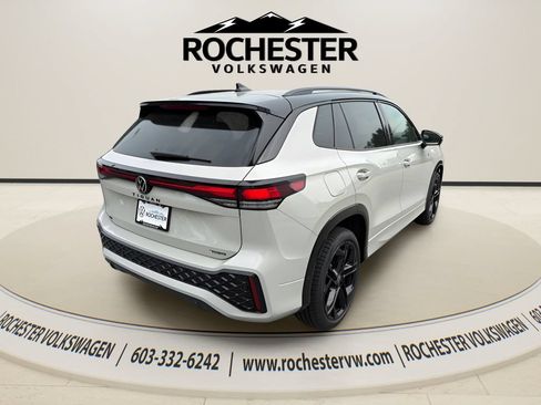 New 2026 Volkswagen Tiguan SE R-Line AWD/4WD image 6