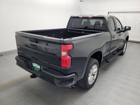 Used 2020 Chevrolet Silverado 1500 Custom w/ Custom Value Package RWD image 9