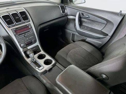 Used 2012 GMC Acadia SLE image 11