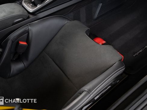 Used 2026 Porsche 911 GT3 RWD image 40