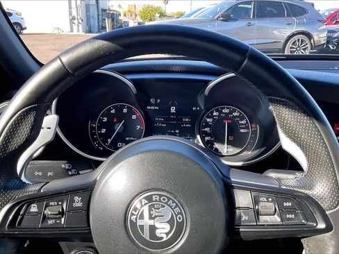 Used 2022 Alfa Romeo Giulia Veloce image 18