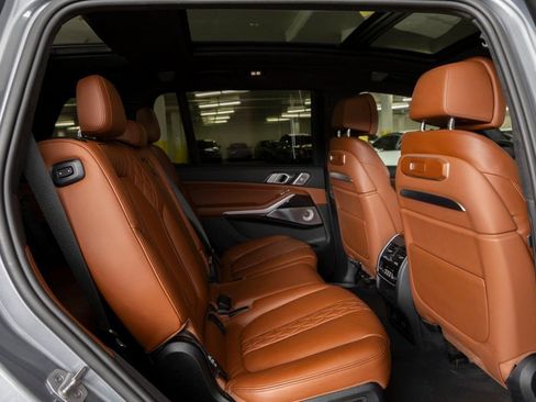 Certified 2025 BMW X7 M60i image 29