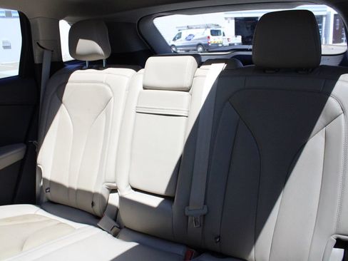 Used 2023 Lincoln Nautilus Reserve w/ Equipment Group 201A AWD/4WD image 23