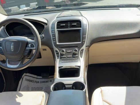 Used 2019 Lincoln Nautilus Reserve AWD/4WD image 14