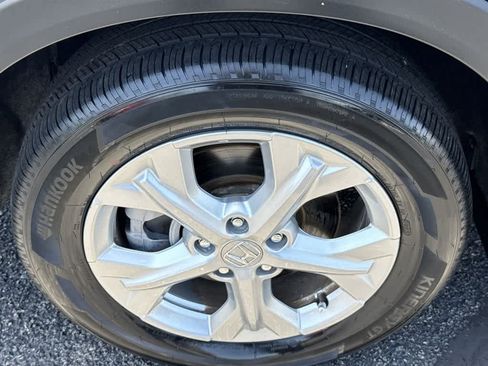 Certified 2023 Honda HR-V LX image 29