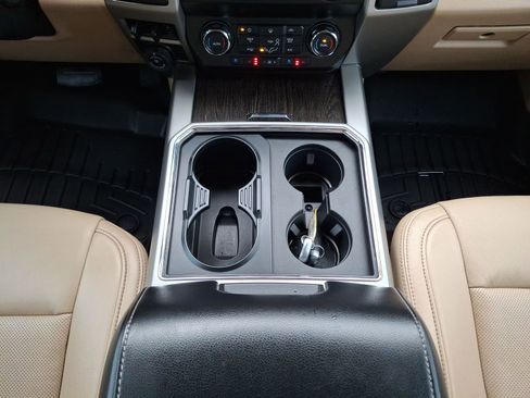 Used 2021 Ford F450 Lariat w/ Lariat Ultimate Package image 22