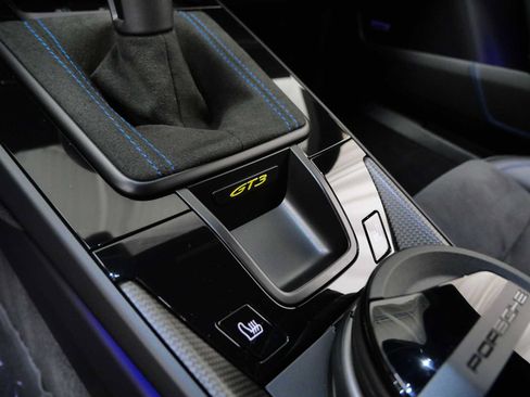 Used 2022 Porsche 911 GT3 RWD image 24