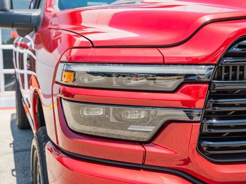New 2026 RAM 2500 Laramie AWD/4WD image 12