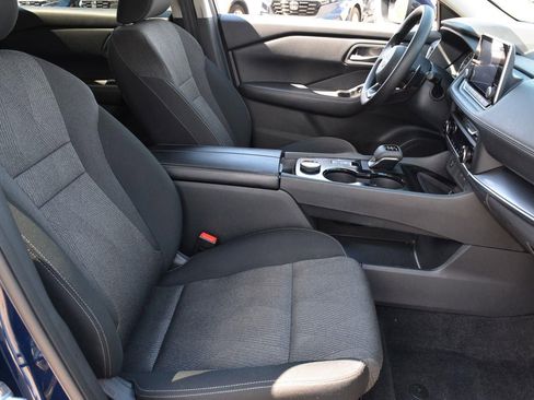 Used 2024 Nissan Rogue SV AWD/4WD image 19