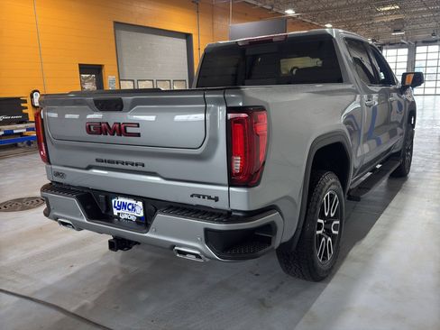 Used 2024 GMC Sierra 1500 AT4 w/ AT4 Premium Package image 5