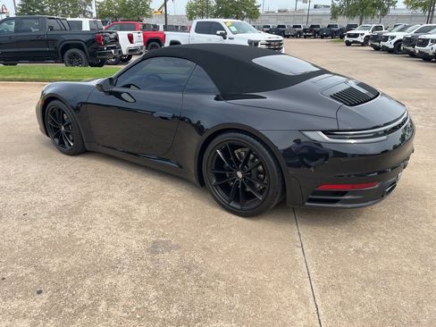 Used 2021 Porsche 911 Carrera image 4