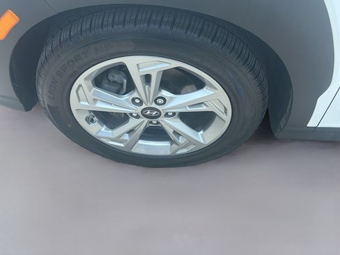 Used 2023 Hyundai Kona SEL w/ Cargo Package FWD image 33