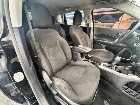 Used 2020 Jeep Compass Sport AWD/4WD image 27