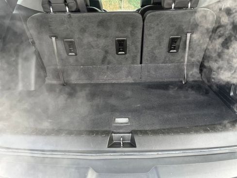 Used 2020 Chevrolet Traverse LT w/ LT Premium Package image 14