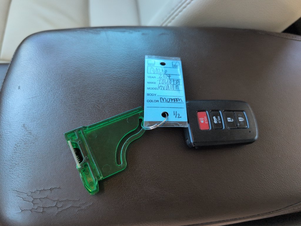 Used 2014 Toyota Avalon XLE Premium FWD image 14