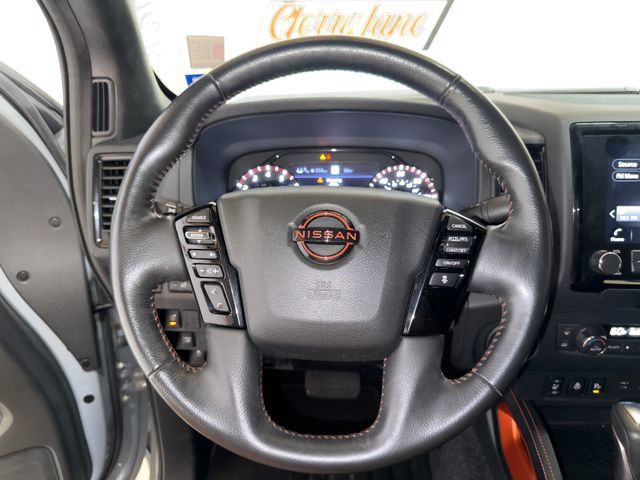 Used 2022 Nissan Frontier Pro-X RWD image 7