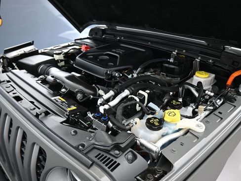 Used 2021 Jeep Wrangler Unlimited Sahara w/ Cold Weather Group image 48