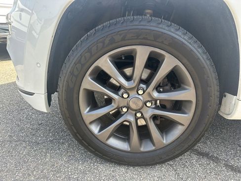 Used 2019 Jeep Grand Cherokee High Altitude AWD/4WD image 37