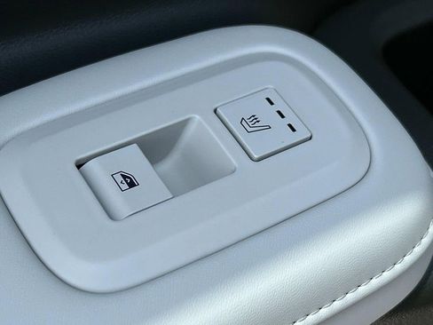 New 2025 Hyundai Santa Fe Calligraphy FWD image 24