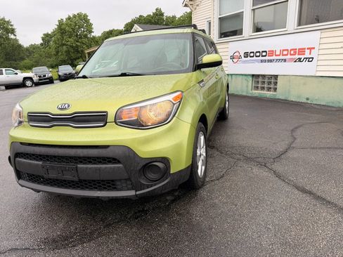 Used 2018 Kia Soul FWD image 1