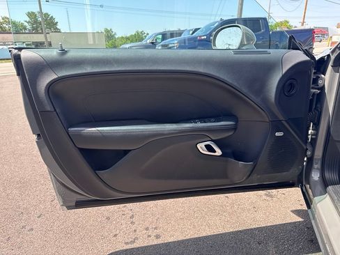 Used 2017 Dodge Challenger GT w/ GT Interior Package AWD/4WD image 11