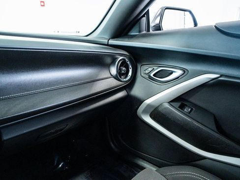 Used 2022 Chevrolet Camaro LT image 48