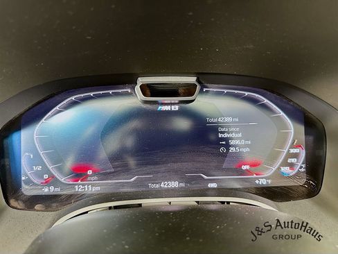 Used 2020 BMW M8 Convertible image 15