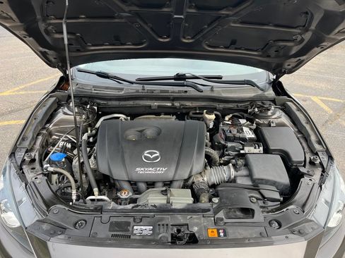 Used 2016 MAZDA MAZDA3 i Touring w/ Popular Equipment Package FWD image 29
