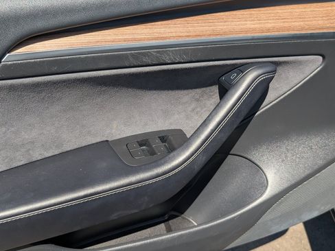 Used 2021 Tesla Model 3 Standard Range Plus RWD image 14