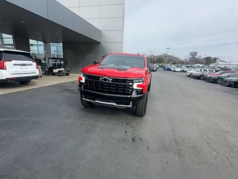 Used 2025 Chevrolet Silverado 1500 ZR2 w/ Technology Package AWD/4WD image 5