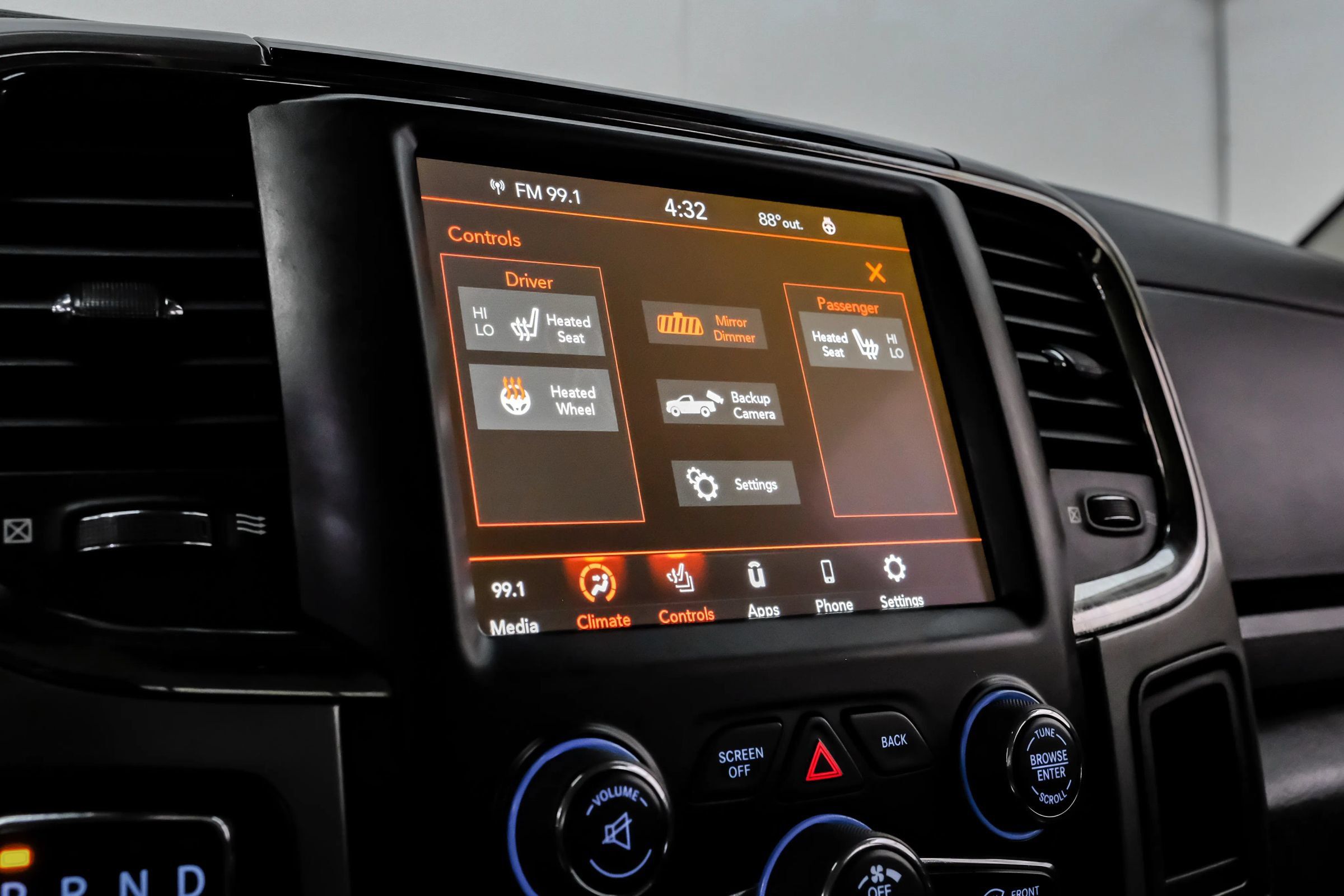 Used 2018 RAM 1500 Sport w/ Quick Order Package 26Q Night AWD/4WD image 35