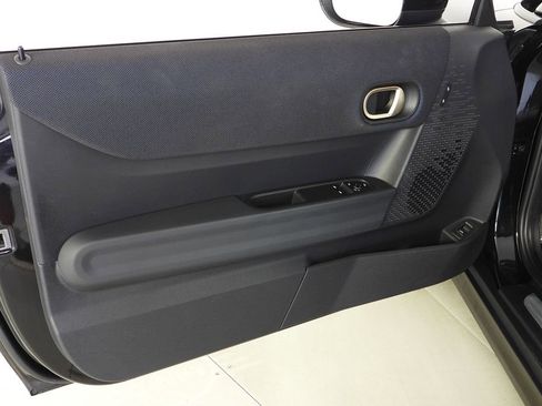 Certified 2025 MINI Cooper S image 10