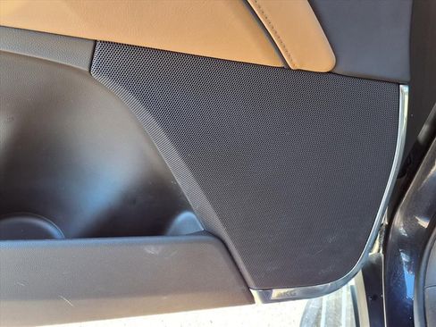 Used 2023 Cadillac Escalade ESV Sport image 16