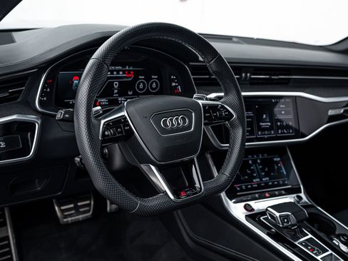 Used 2024 Audi RS 6 performance image 11